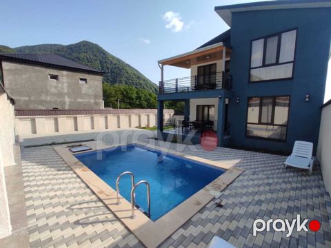 İcarəyə verilir 5 otaqlı həyət evi/bağ evi 100 m² — Qax