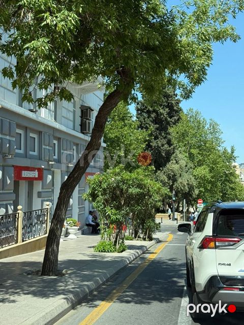 Satılır obyekt 135 m² — Bakı