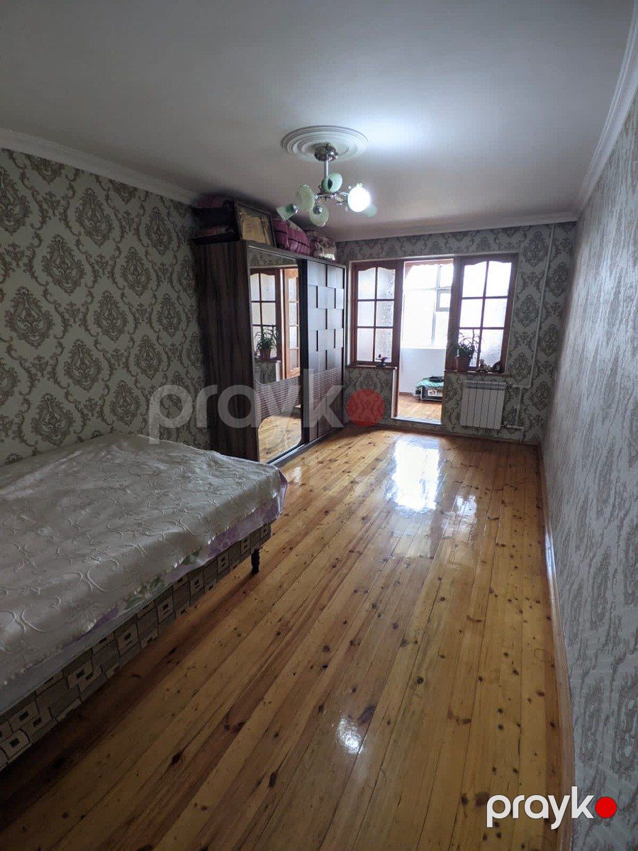 Satılır 4 otaqlı köhnə tikili 100 m² — Mənzil, Bakı (3)