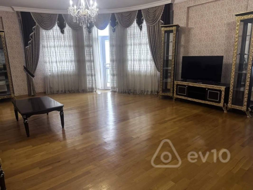 3 otaqlı mənzil, 145 m², Ənvər Hüseynov küçəsi — kirayə — Mənzil, Bakı (6)