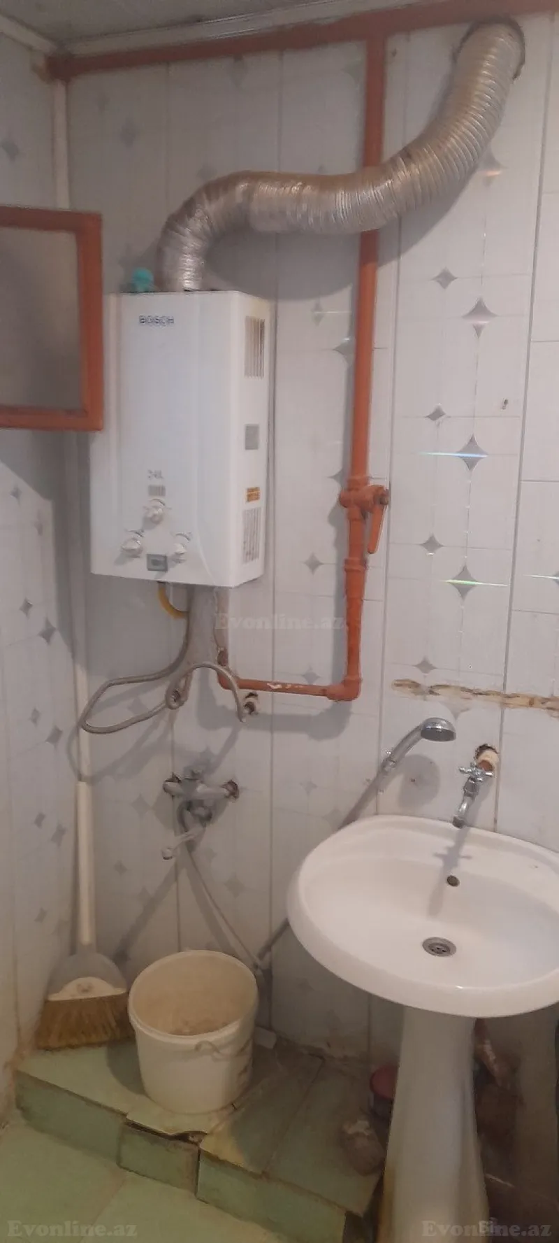 Kirayə verilir 3 otaqlı Mənzil Köhnə tikili 65 m² Bakı, Nizami r., Qara Qarayev m., 8-ci kilometr — Bakı