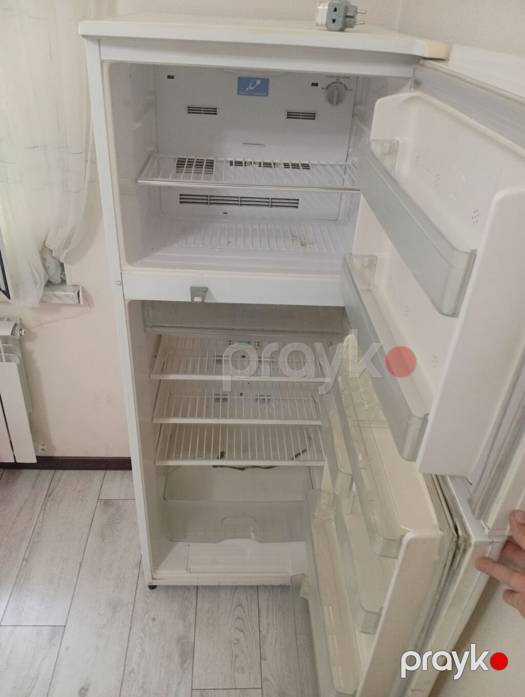 İşlənmiş 2 qapılı Hitachi Soyuducu Satılır, rəng - Bej, Təkərli — Soyuducular, Masazır (2)
