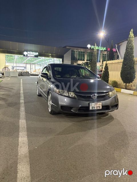 Honda Civic, 1.3 L, 0.86 kWh, 2011 il, 284 000 km — Cəlilabad