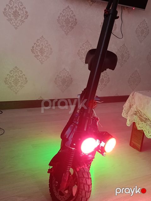 Elektrik skuter – oturacaqlı, güclü işıqlandırmalı - Model: E-scooter — Qobu