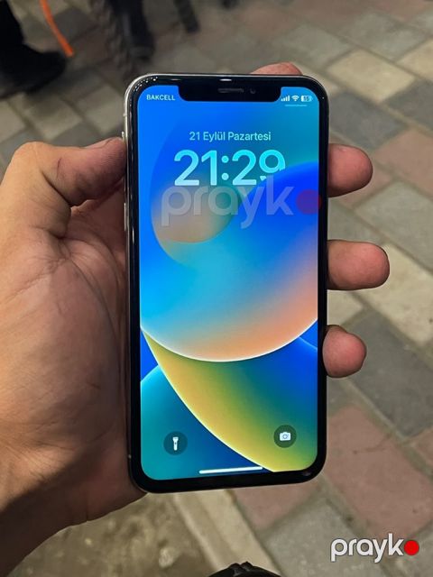 Apple iPhone X Silver 64GB/3GB — Bakı