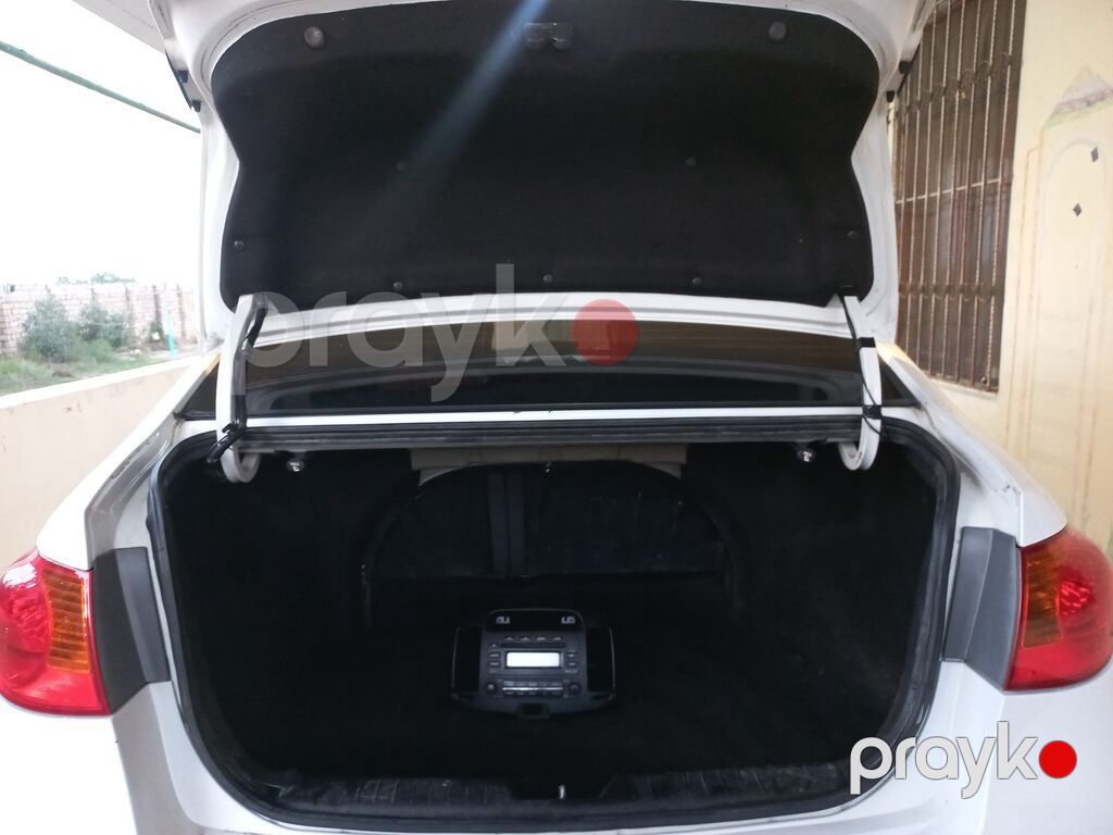Hyundai Elantra: 1.6 l Sedan — Avtomobillər, Digah (9)