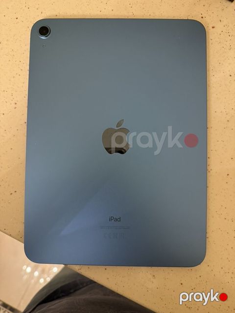 Apple iPad (mavi) - Rəng: Mavi (alüminium korpus) - Arxa kamera: tək — Bakı