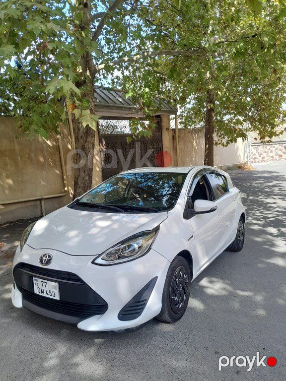 Toyota Aqua, 1.5 L, 0.87 kWh, 2017 il, 134 500 km — Avtomobillər, Bakı (4)