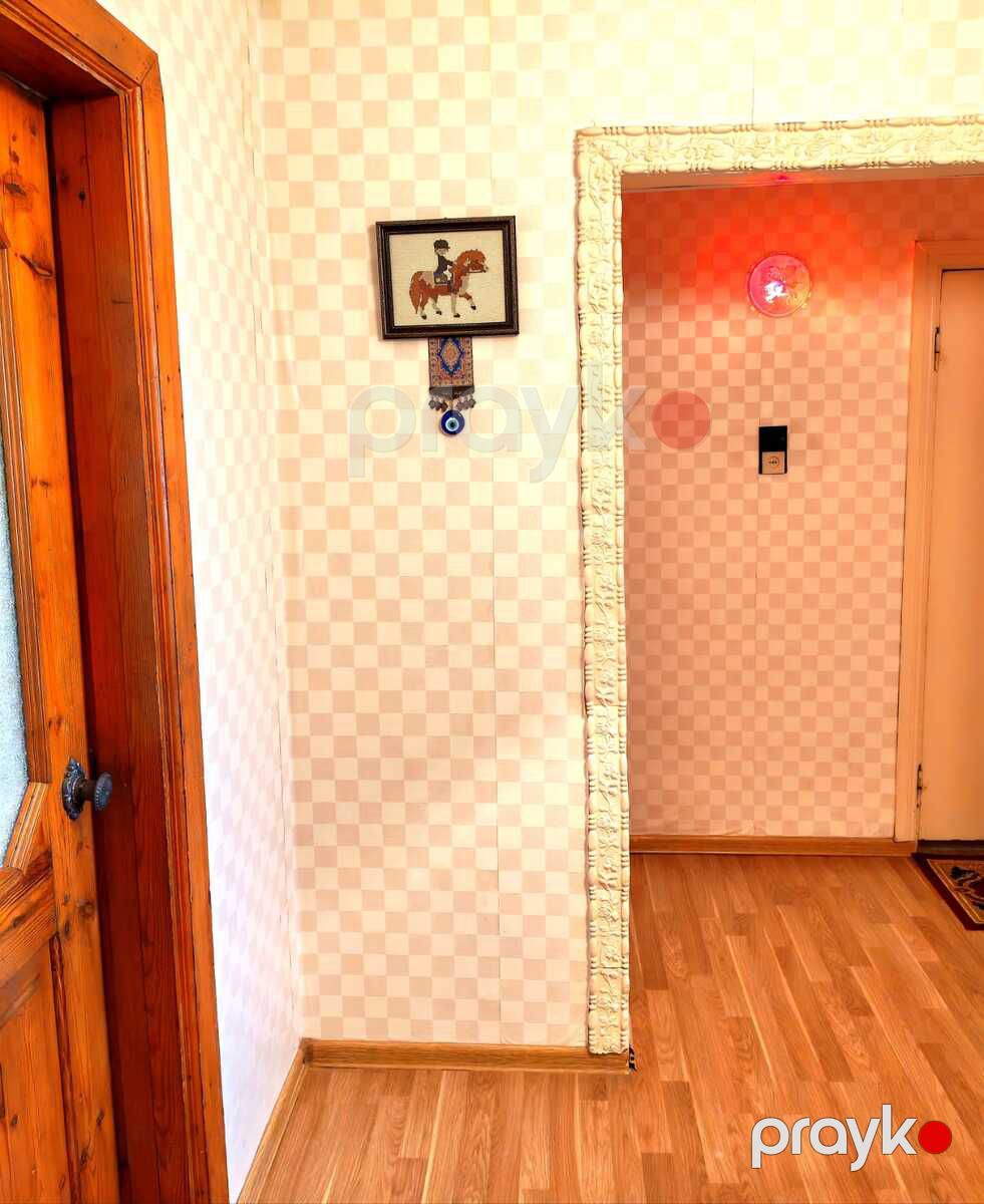 Satılır 4 otaqlı köhnə tikili 95 m² — Mənzil, Bakı (8)