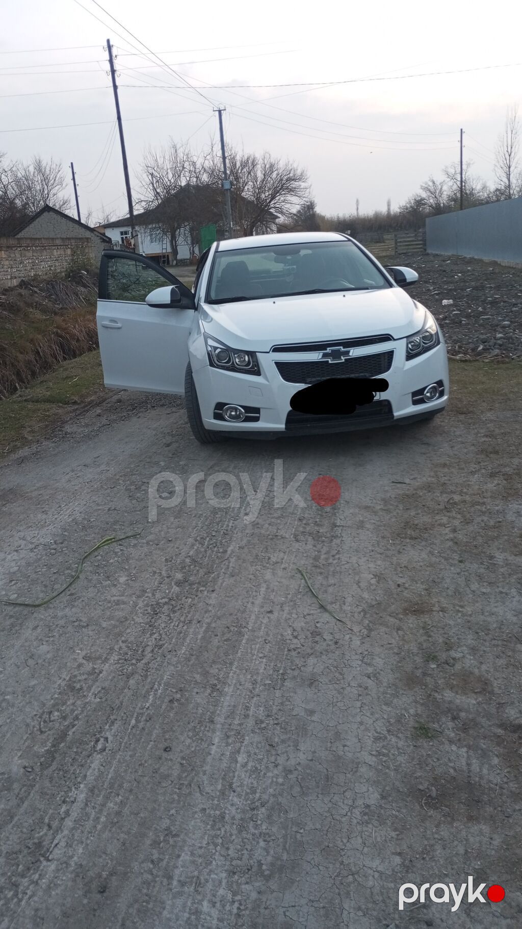 Chevrolet Cruze sedan – ağ rəng - Güclü və qənaətcil sedan, şəhər və — Avtomobillər, Ağdaş (2)