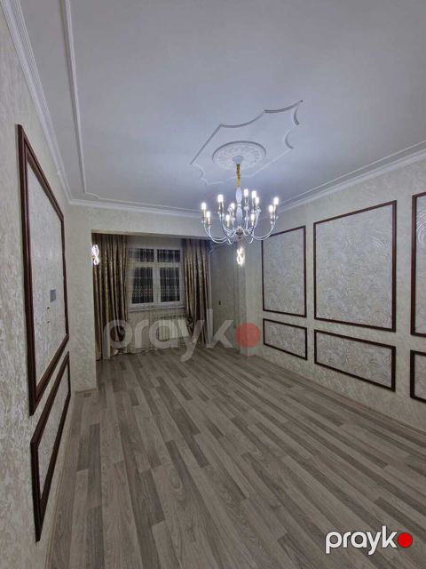 Satılır 2 otaqlı köhnə tikili 58 m² — Bakı
