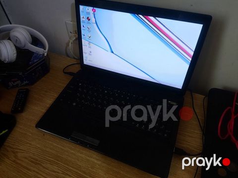 Asus noutbuk tek problem zaryatka saxlamir tokda isleyir. Ram 6 gb — Bakı