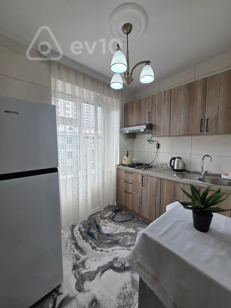 2 otaqlı mənzil, 100 m², 28 May — kirayə — Mənzil, Bakı (7)