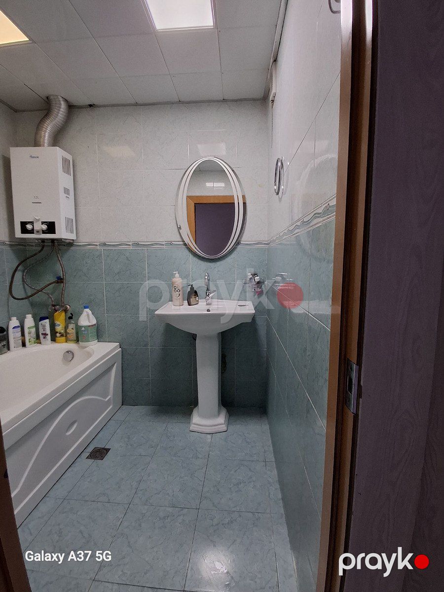 Satılır 5 otaqlı köhnə tikili 110 m² — Mənzil, Bakı (10)