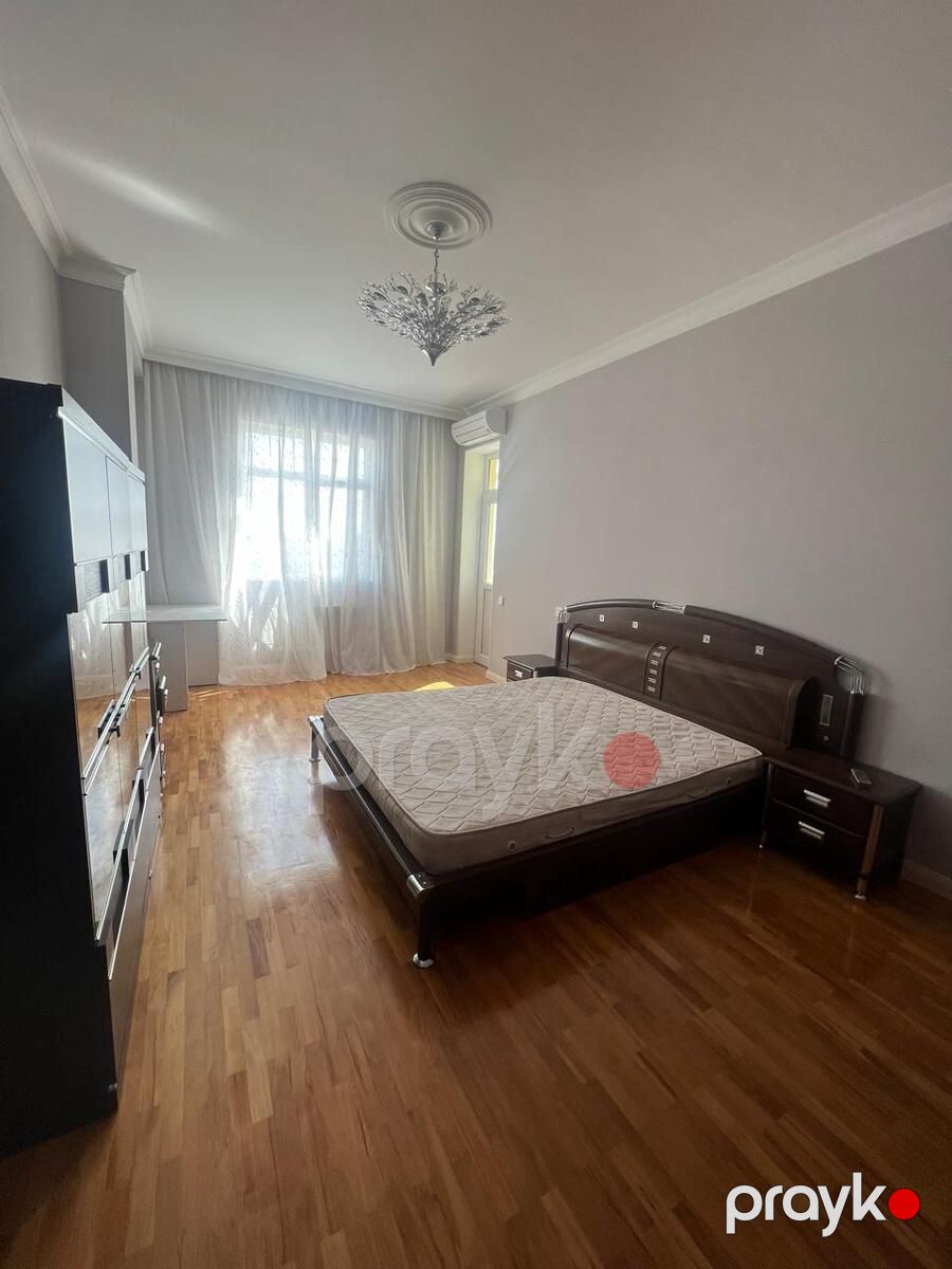 Satılır 4 otaqlı yeni tikili 160 m² — Mənzil, Bakı (4)