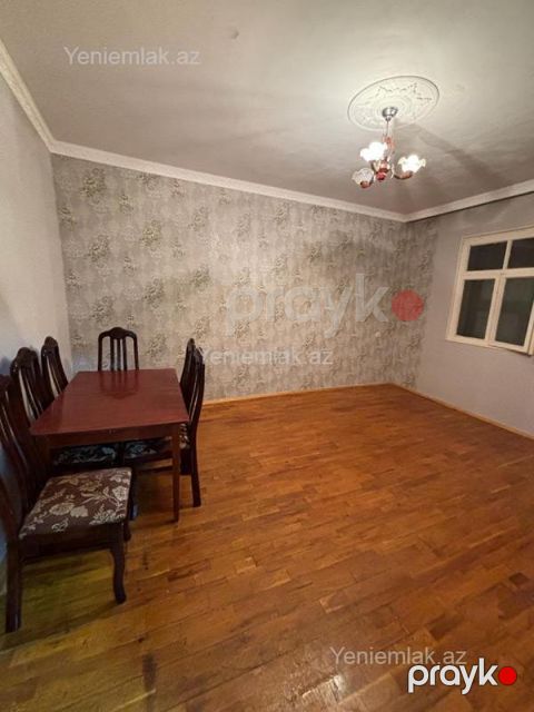 Satılır 2 otaqlı Bina evi menzil (Köhnə tikili), 50 m², 13-cü mikrorayon — Sumqayıt