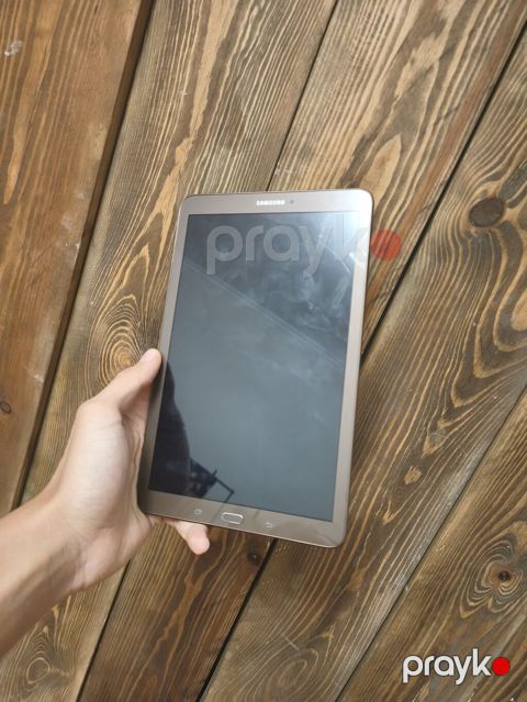 Samsung Galaxy Tab 7.0 Ekran İdeal vəziyyətdədir. Akkumulyator Yaxşı — Bakı