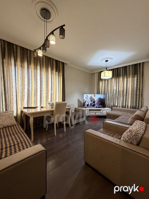 Satılır 3 otaqlı köhnə tikili 85 m² — Bakı