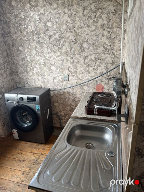 İcarəyə verilir 1 otaqlı köhnə tikili 40 m² — Bakı