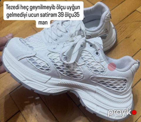 Ağ rəngli idman ayaqqabısı - Ölçü: 39 - Qiymət: 35 man Xüsusiyyətlər — Bakı