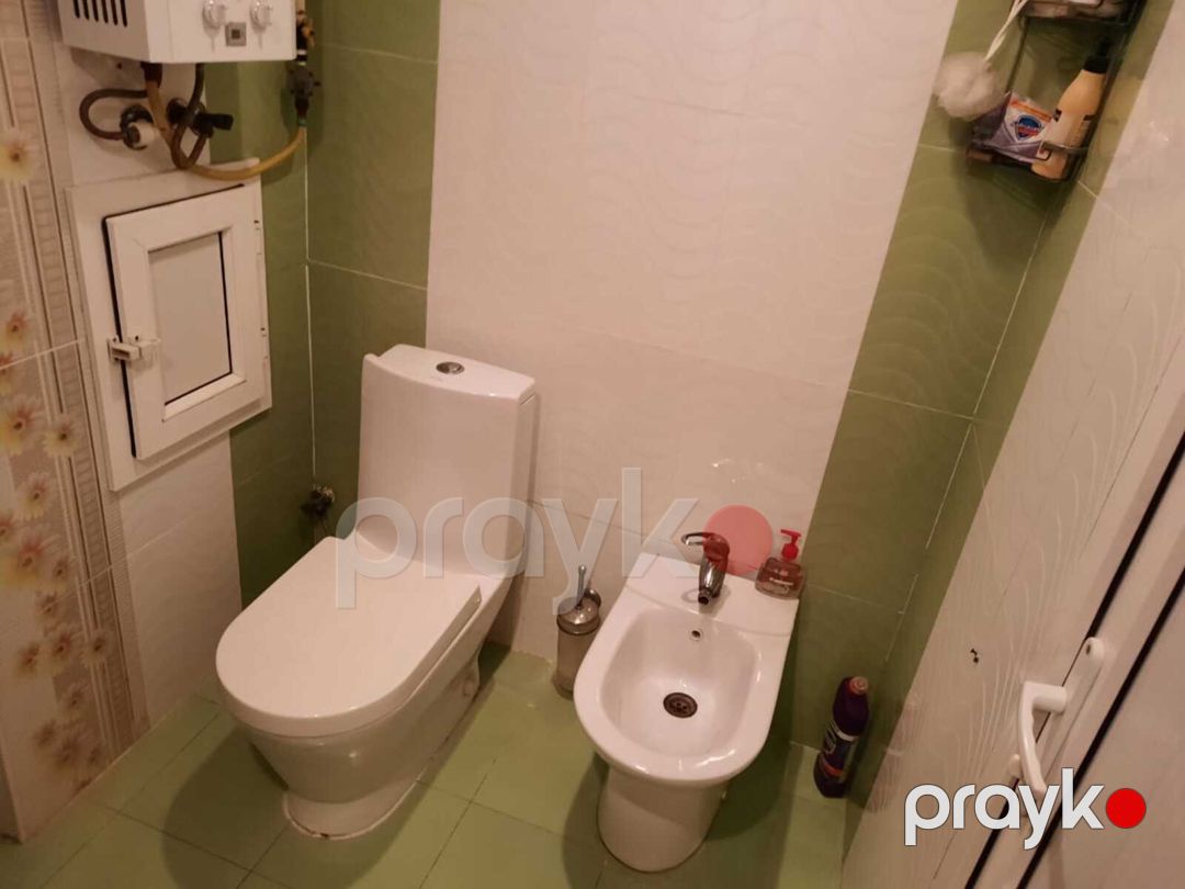 Satılır 4 otaqlı köhnə tikili 105 m² — Mənzil, Bakı (9)