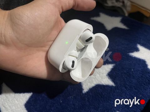 Aşağı Yeri VAR Apple AirPods Pro 1-ci nəsil) – MagSafe şarj qutusu — Sumqayıt