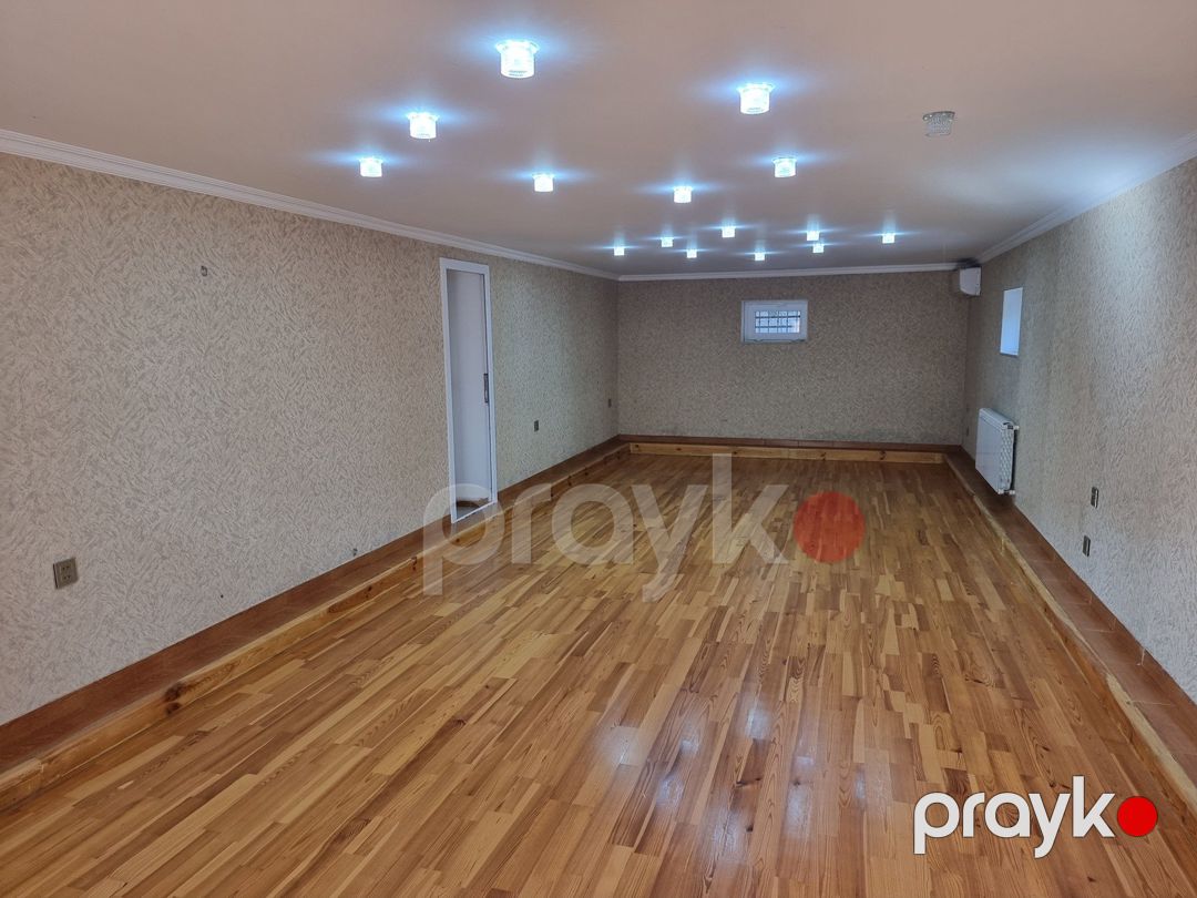 Satılır 7 otaqlı həyət evi/bağ evi 400 m² — Ev, villa, Bakı (10)