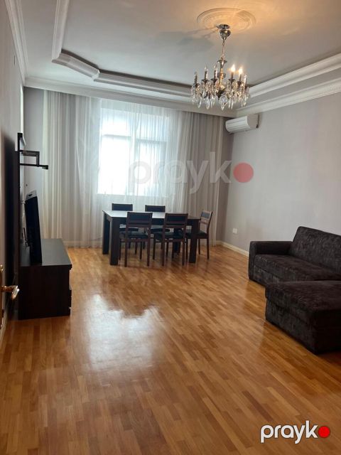 Satılır 4 otaqlı yeni tikili 172 m² — Bakı