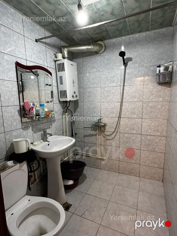 Satılır 2 otaqlı Bina evi menzil (Köhnə tikili), 45 m², 4-cü mikrorayon — Mənzil, Sumqayıt (7)