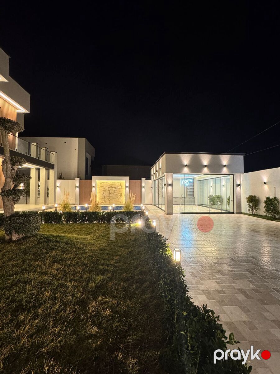 Satılır 4 otaqlı həyət evi/bağ evi 2100 m² — Ev, villa, Bakı (8)