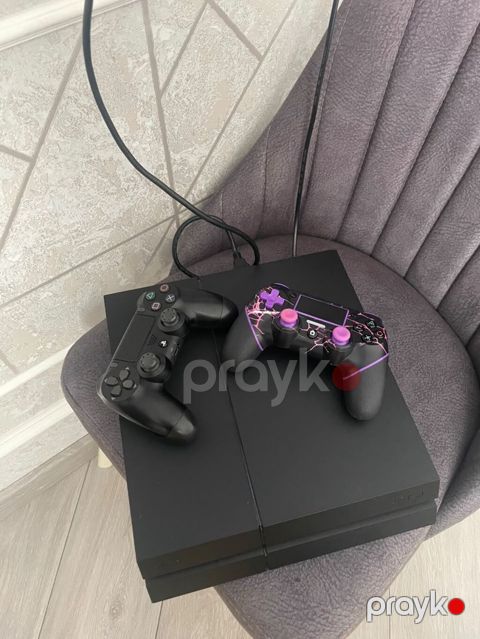 PlayStation 4 (PS4) oyun konsolu dəsti Komplekt: - PS4 konsolu (qara) — Xırdalan