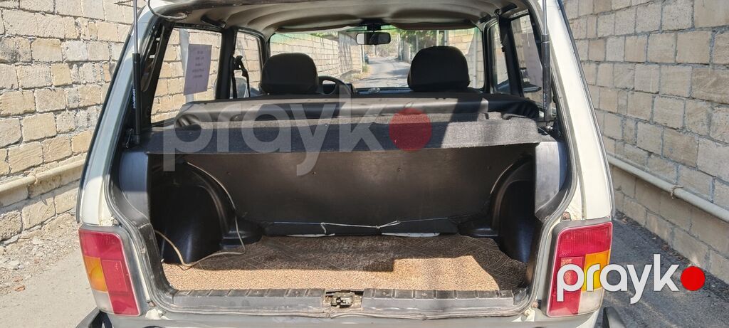 Lada Niva 4x4, ağ rəng, beşqapılı kuzov. Arxa ötürücülü/qoşulan tam — Avtomobillər, Mingəçevir (4)