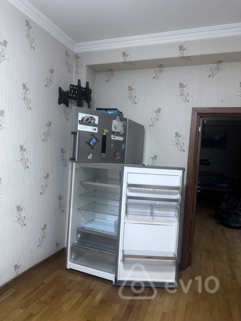 3 otaqlı mənzil, 145 m², Ənvər Hüseynov küçəsi — kirayə — Mənzil, Bakı (11)