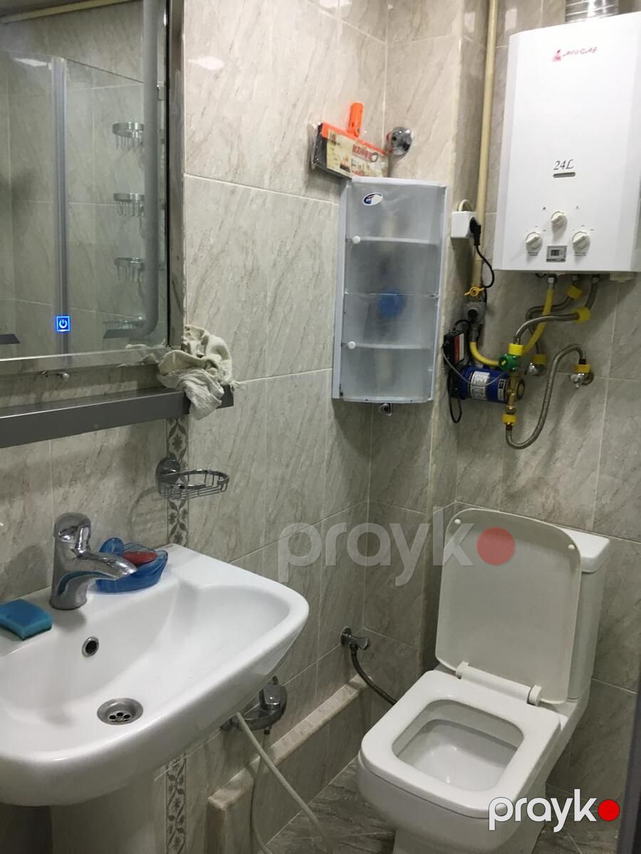 Satılır 2 otaqlı köhnə tikili 54 m² — Mənzil, Bakı (2)