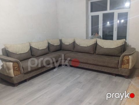 Kunc divan. 500man. Ela veziyyetdedi.Acilir.Bazalidi.Firma — Bakı