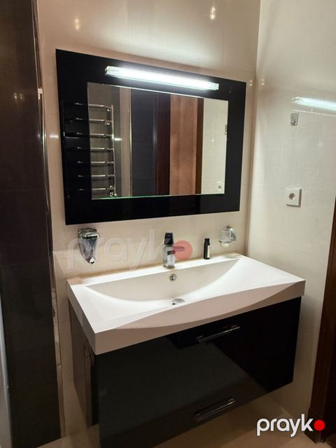 Hamam üçün müasir lavabo dəsti - Asma tipli şkafla birgə geniş ölçülü — Bakı