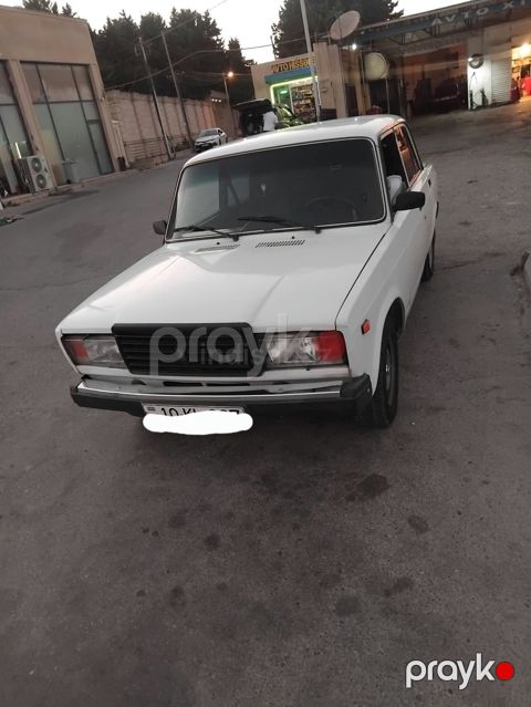 Lada (VAZ) 2107 — Bakı