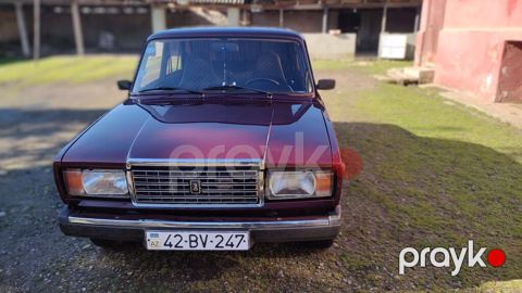 VAZ (Lada) 2107: 1.6 l 2011 il Sedan — Lənkəran
