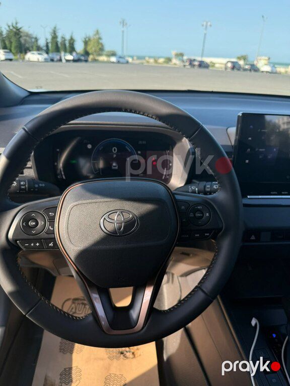 Toyota Corolla Cross, 2.0 L, 1.31 kWh, 2026 il, 1 100 km — Avtomobillər, Bakı (7)