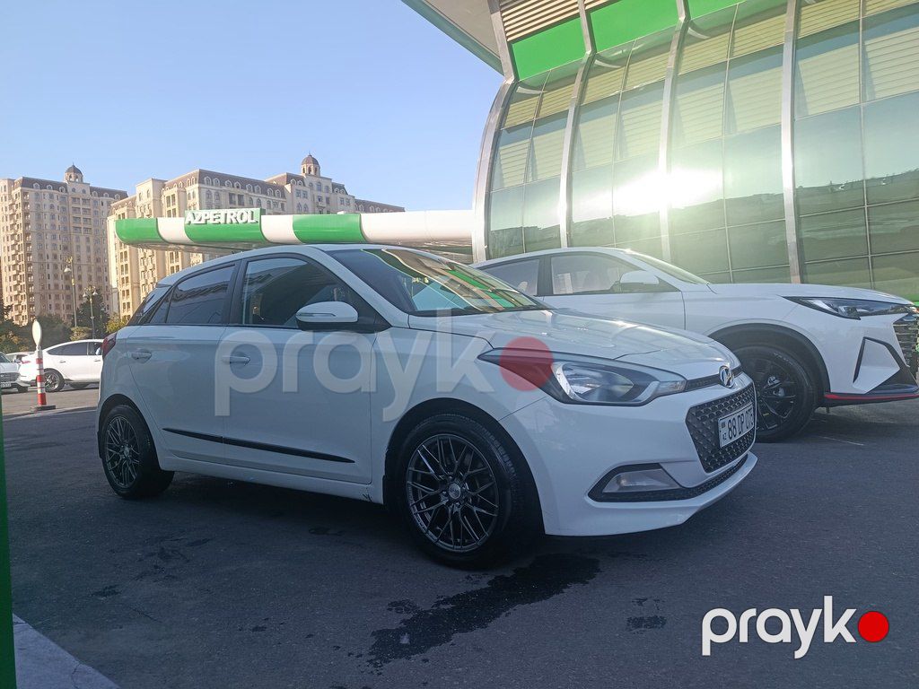 Hyundai i20, 1.1 L, 2016 il, 127 200 km — Avtomobillər, Bakı (9)