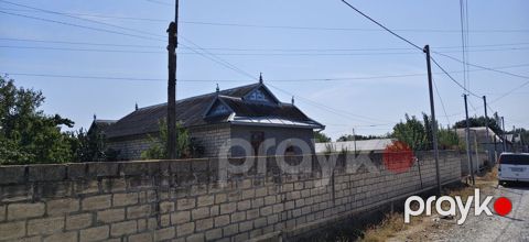 Satılır: yaşayış evi və torpaq sahəsi - Ünvana daxil olan hasarlı — Mingəçevir