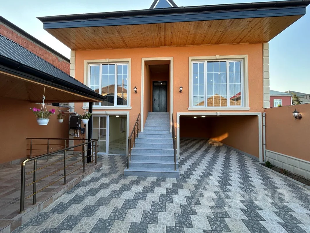 4 otaqlı həyət evi, 130 m², Mərkəzi küç — Bakı