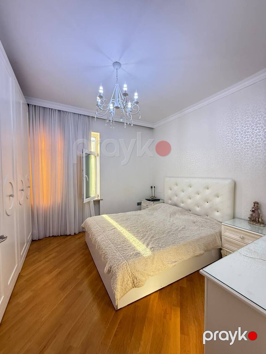 Satılır 4 otaqlı köhnə tikili 110 m² — Mənzil, Bakı (10)