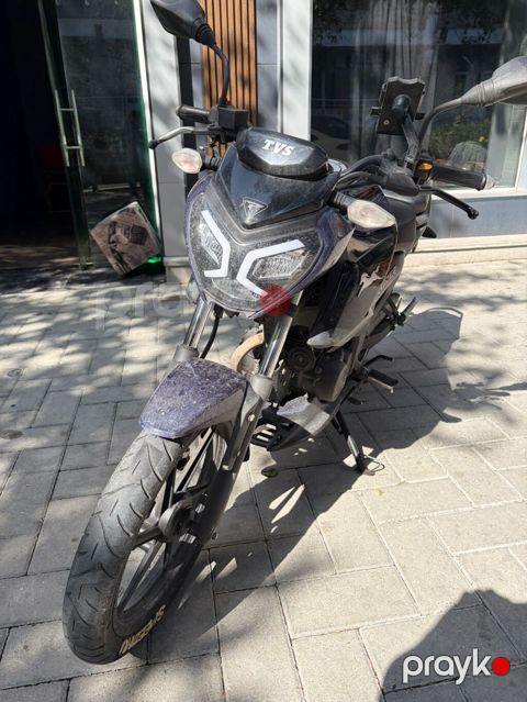 Tvs raider 125 barter mumkundur oz deyerinde olan motoynan sep ulduz — Bakı