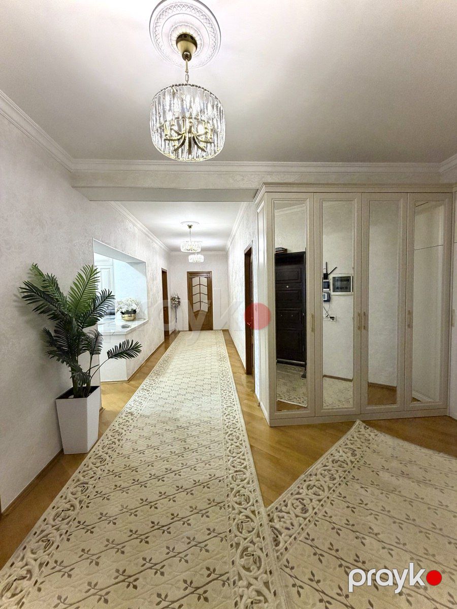 Satılır 4 otaqlı yeni tikili 220 m² — Mənzil, Bakı (9)