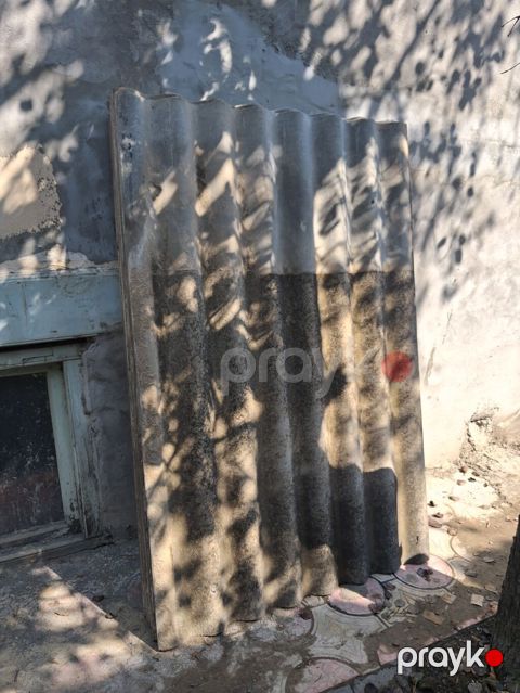 Şifer dam örtüyü lövhələri - Material: dalğalı şifer (asbest-sement) — Gəncə