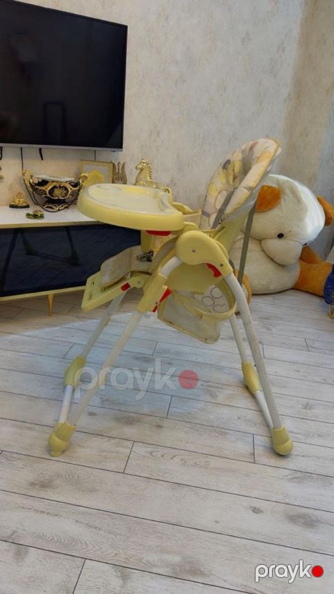 Qidalanma üçün uşaq oturacağı — Xırdalan