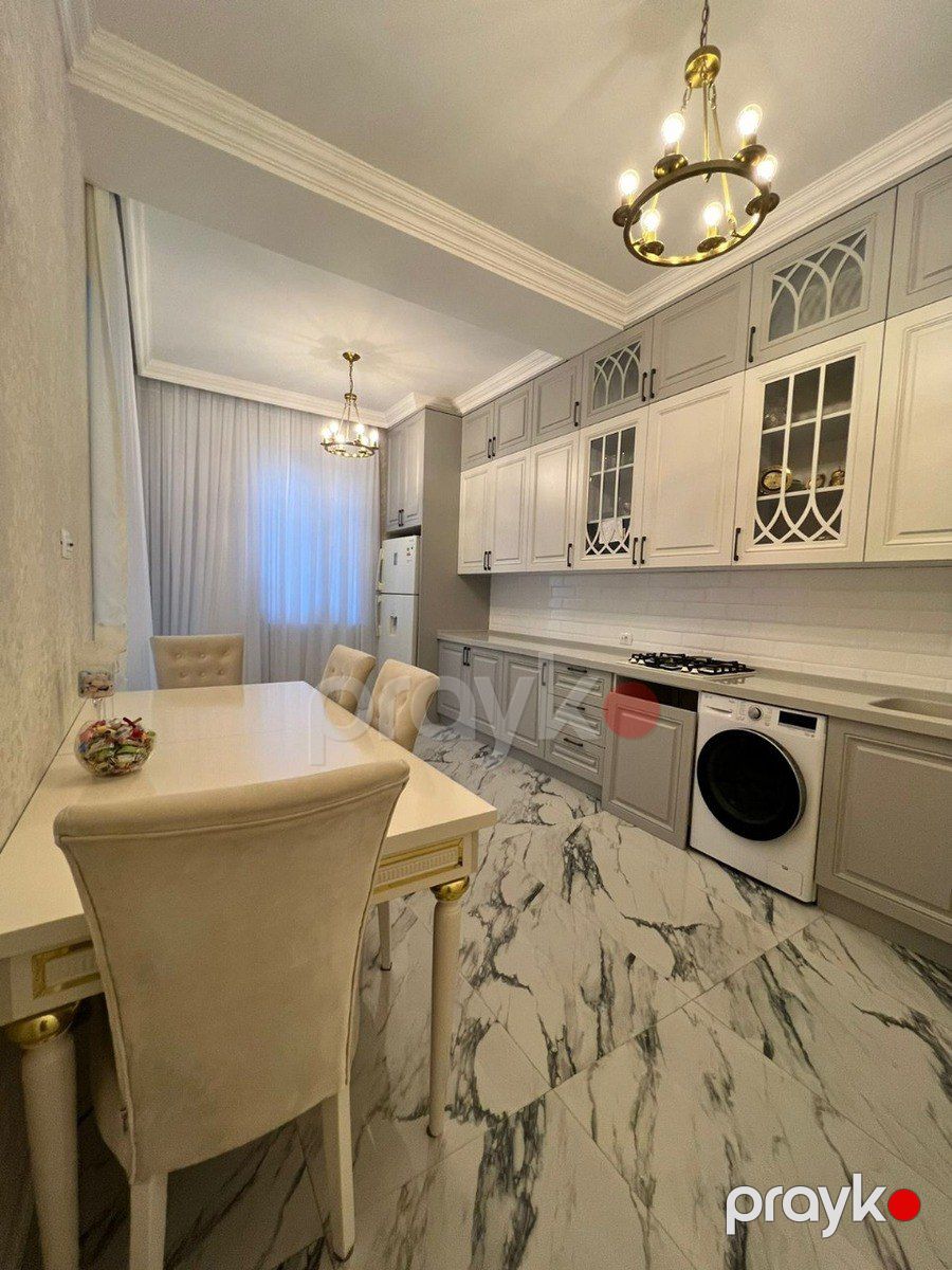 Satılır 6 otaqlı həyət evi/bağ evi 400 m² — Ev, villa, Bakı (8)