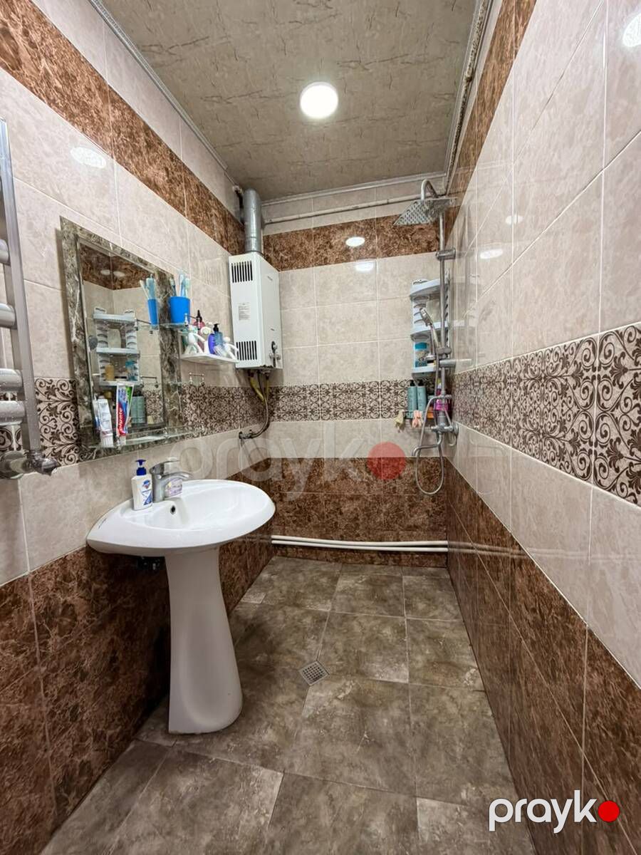 Satılır 2 otaqlı köhnə tikili 55 m² — Mənzil, Bakı (9)