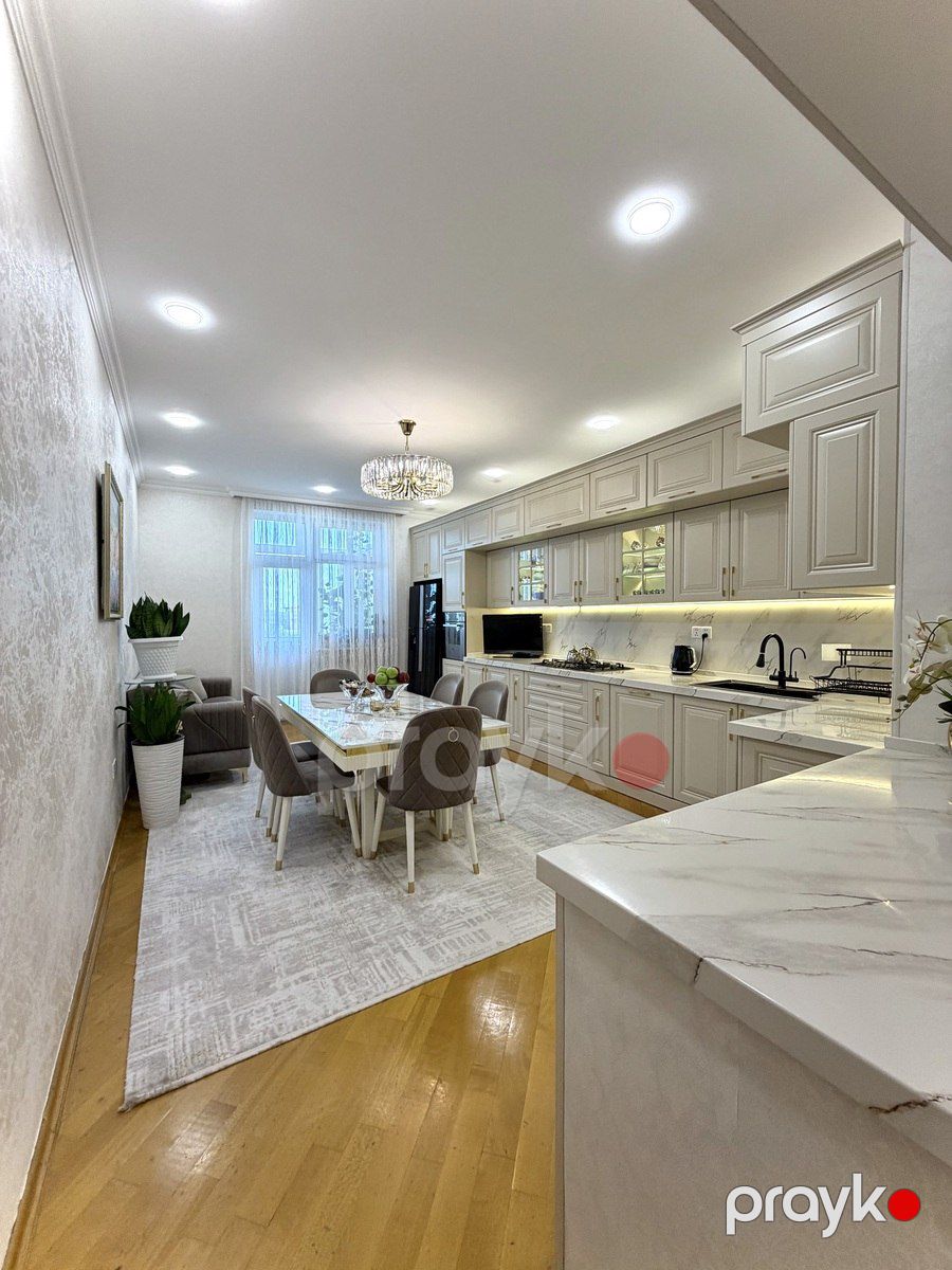 Satılır 4 otaqlı yeni tikili 220 m² — Mənzil, Bakı (6)